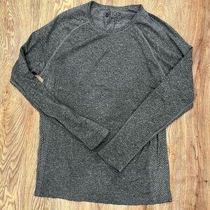 Figs Seamless Long Sleeve Underscrub - Sz M